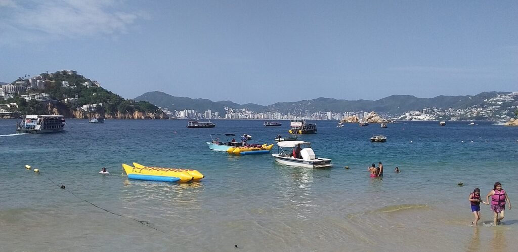 Vista panorámica de la bahía de Acapulco, Guerrero