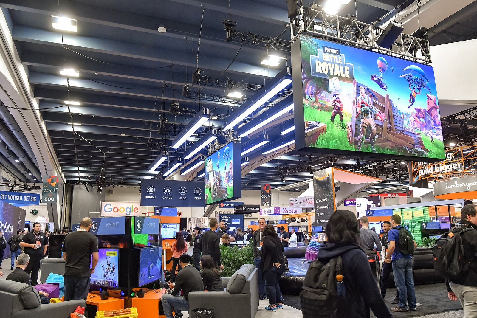 Pantallas con Fortnite Battle Royale en la Game Developers Conference 2018