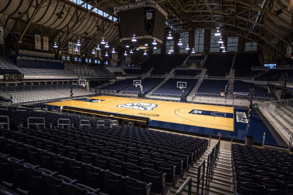 Interior del Hinkle Fieldhouse, arena de baloncesto en Indianápolis