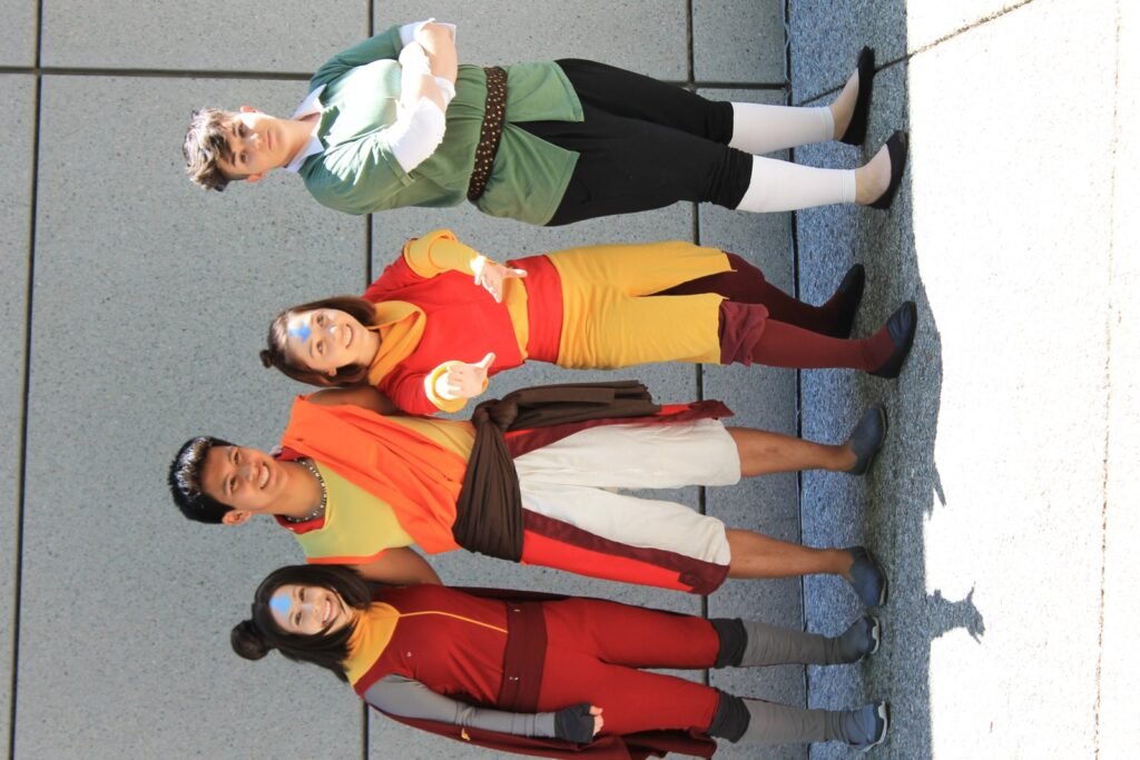 Fans con cosplay de personajes de La leyenda de Korra en Fanime 2015