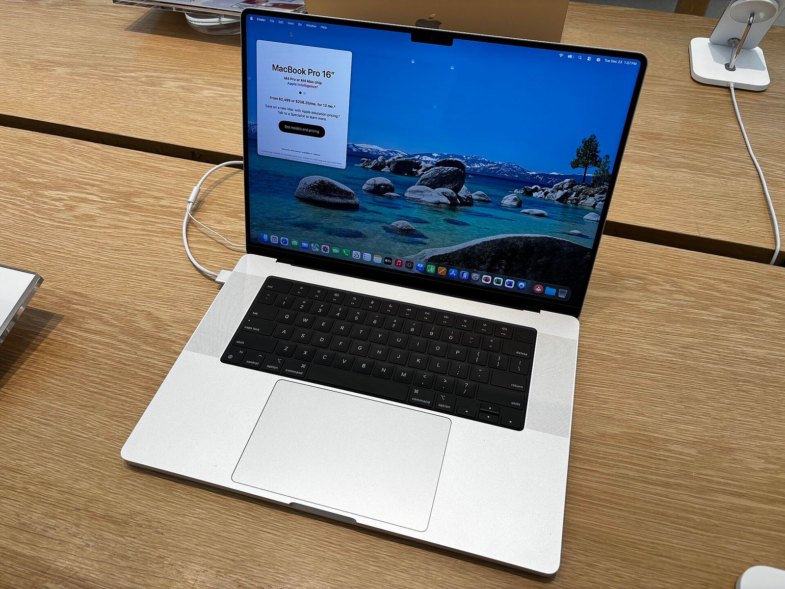 Apple lanza su primera Mac con pantalla táctil: ¿qué pasó y por qué es tendencia?