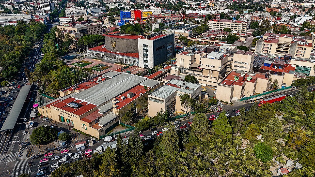 Vista aérea del Centro Médico Nacional Siglo XXI del IMSS