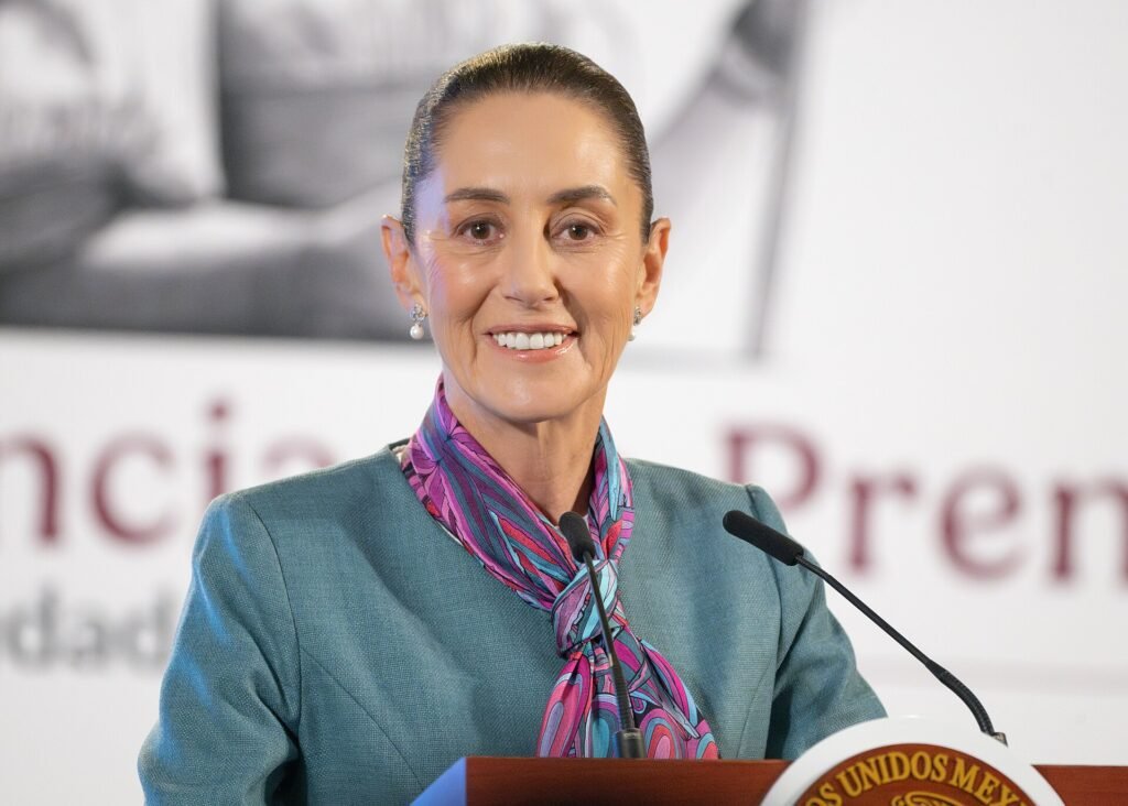 La presidenta Claudia Sheinbaum durante su conferencia matutina en Palacio Nacional